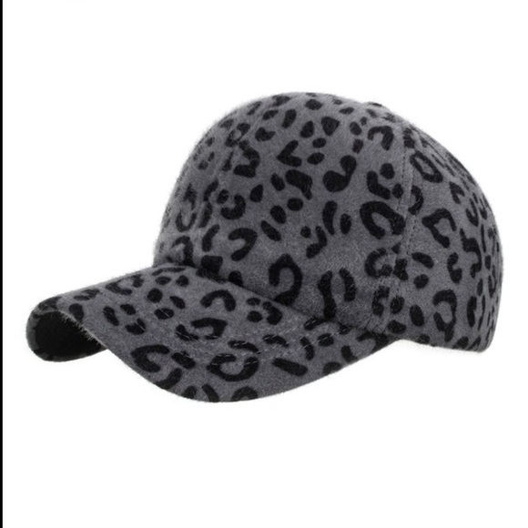 CLEARANCE NOW $5  ❤️Animal Spot Fur Leopard Ball Cap Hat - Picture 6 of 7